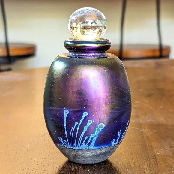 Robert Eickholt Signed Iridescent Art Glass Perfume Bottle Purples Blues 1990 - Picture 7 of 12